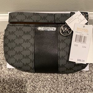 Michael Kors Adjustable Bum/ Belt Bag Size: S/M